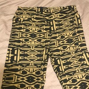 Lularoe O/S Black and Gold Pattern